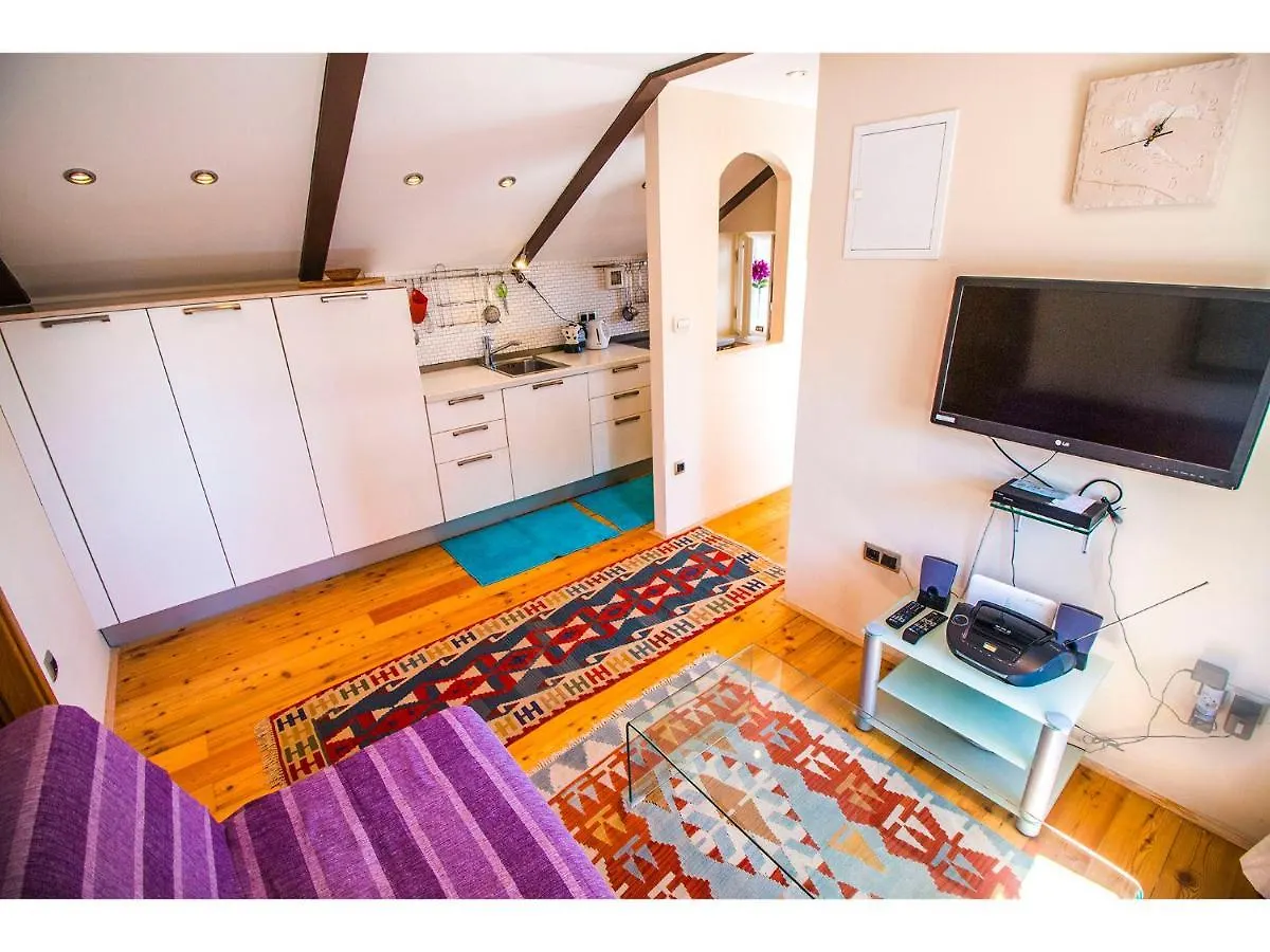 Apartment Viktoria Split 0*,